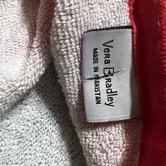 Vera Bradley Beach Towel Large 33 x 66 NWT Large Floral - Picture 6 of 8